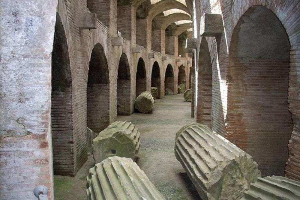 Domus Flavia Pozzuoli Exterior foto
