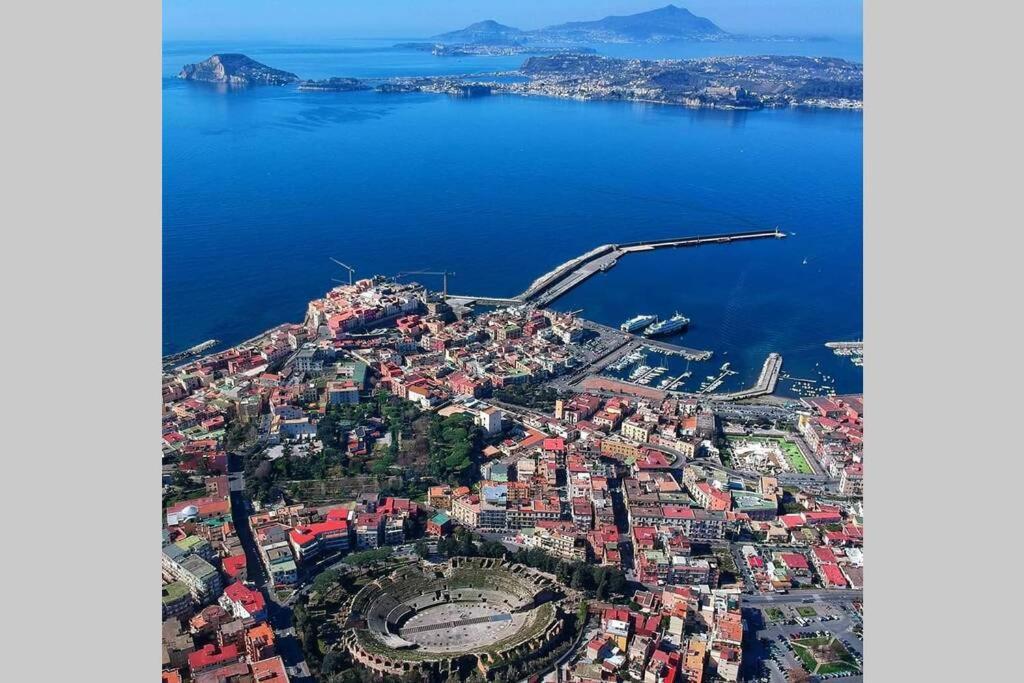 Domus Flavia Pozzuoli Exterior foto