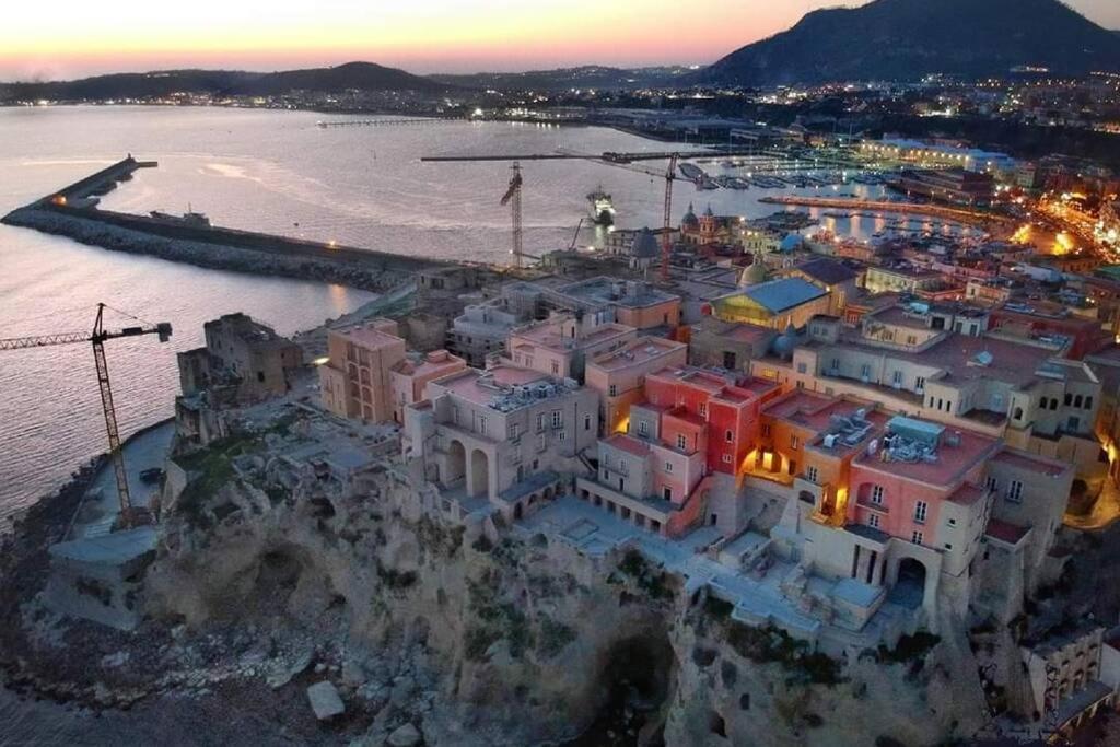 Domus Flavia Pozzuoli Exterior foto