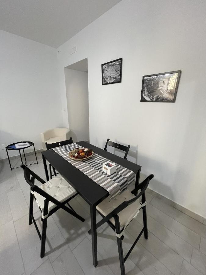 Domus Flavia Pozzuoli Exterior foto